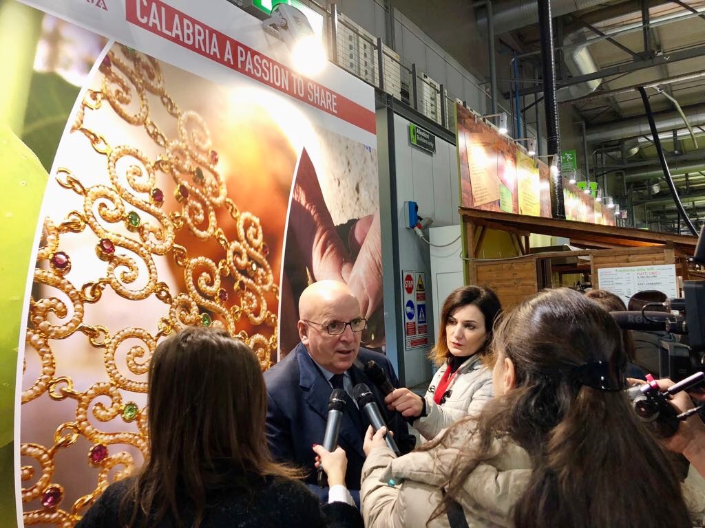 Mario Oliverio ArtigianoinFiera14275