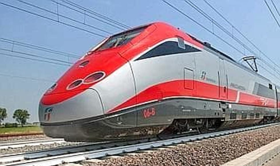 Attenti o perdiamo l’ultimo treno per collegare Calabria e Sicilia a Italia ed Europa