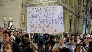 L’INTERVENTO. Vaccini e dittatura sanitaria, la scienza e Pinco Pallo
