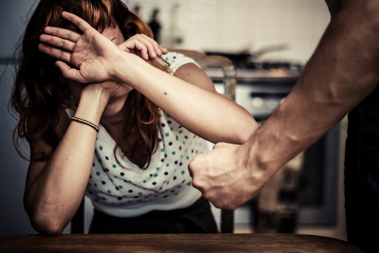 L’ANALISI. Ma la vera emergenza (nascosta) in Italia è il femminicidio