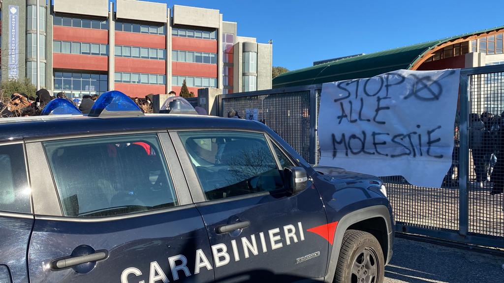 CASTROLIBERO. Il prof: non verrò al Consiglio d’istituto: servono gesti più forti